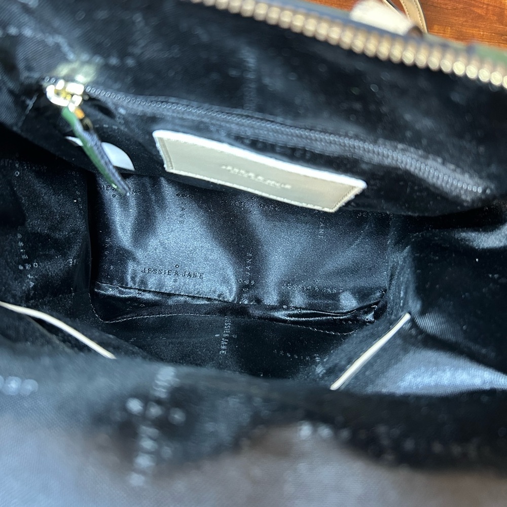 Small leather backpack - Picture 2 of 7